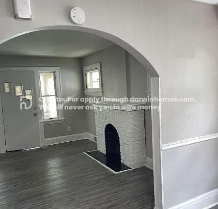 4th image of 720 Sanford Ave