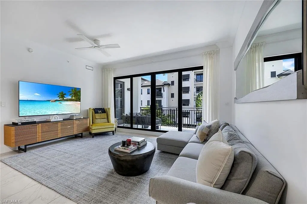 2 bed, 2.0 bath, 1460 sqft, $13,500 — Photo 3