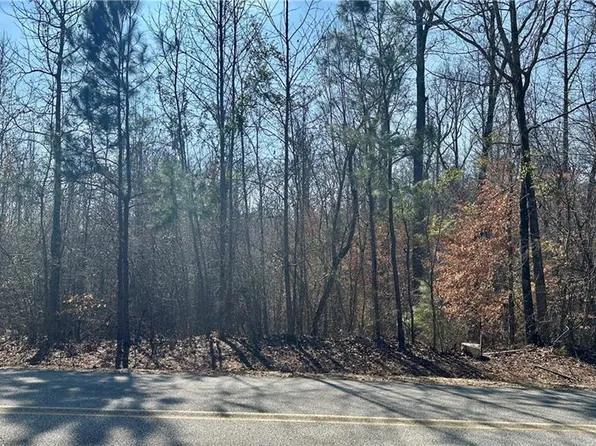 5 Lee Road 462, Valley, AL 36854