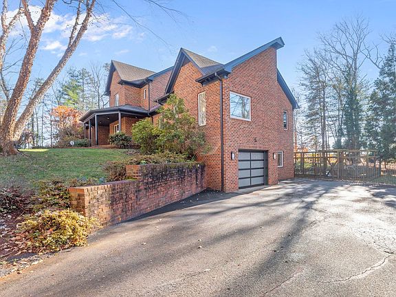 4th image of 2815 Cola Woods Ln