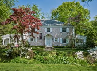 70 Catherine Rd, Scarsdale, NY 10583