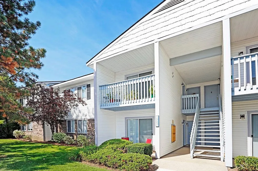 Building Photo - Fieldstone Apartments