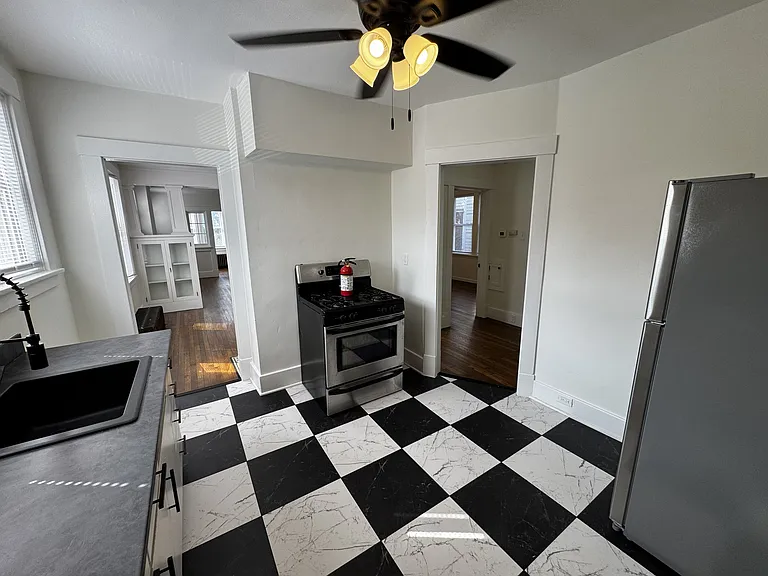 2975 Belrose Ave #1 — Photo 17
