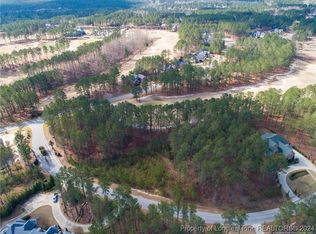 125 Broadlake Ln, Spring Lake, NC 28390