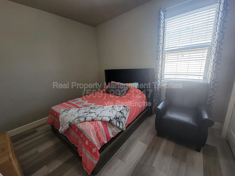 4801 Pinehurst Dr — Photo 12