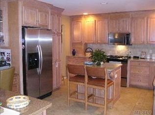 1267 Dorset Pl, Bellmore, NY 11710