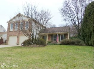 8305 Forestree Ct, Vienna, VA 22182