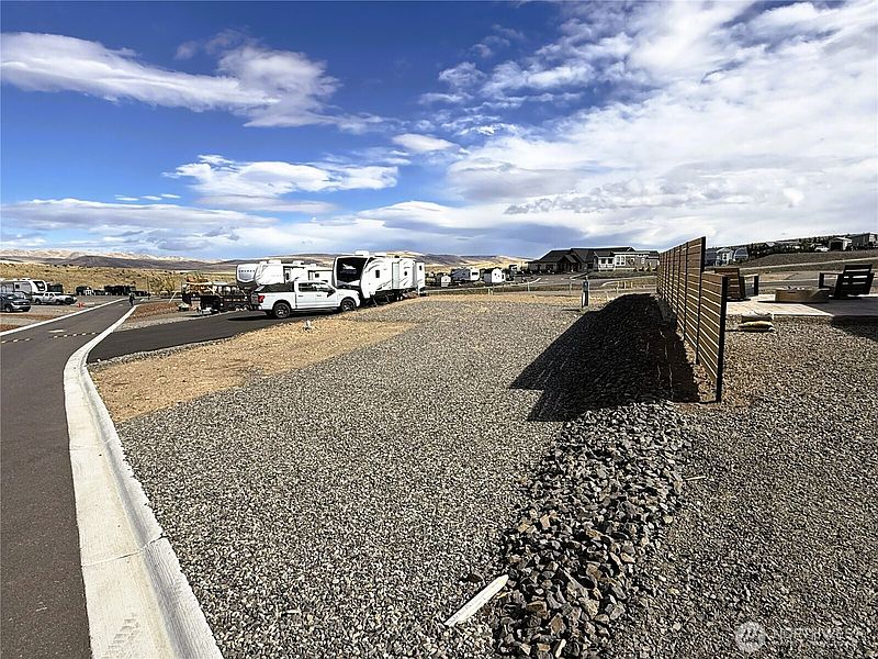 3rd image of 1769 Naches Wenas Rd #75