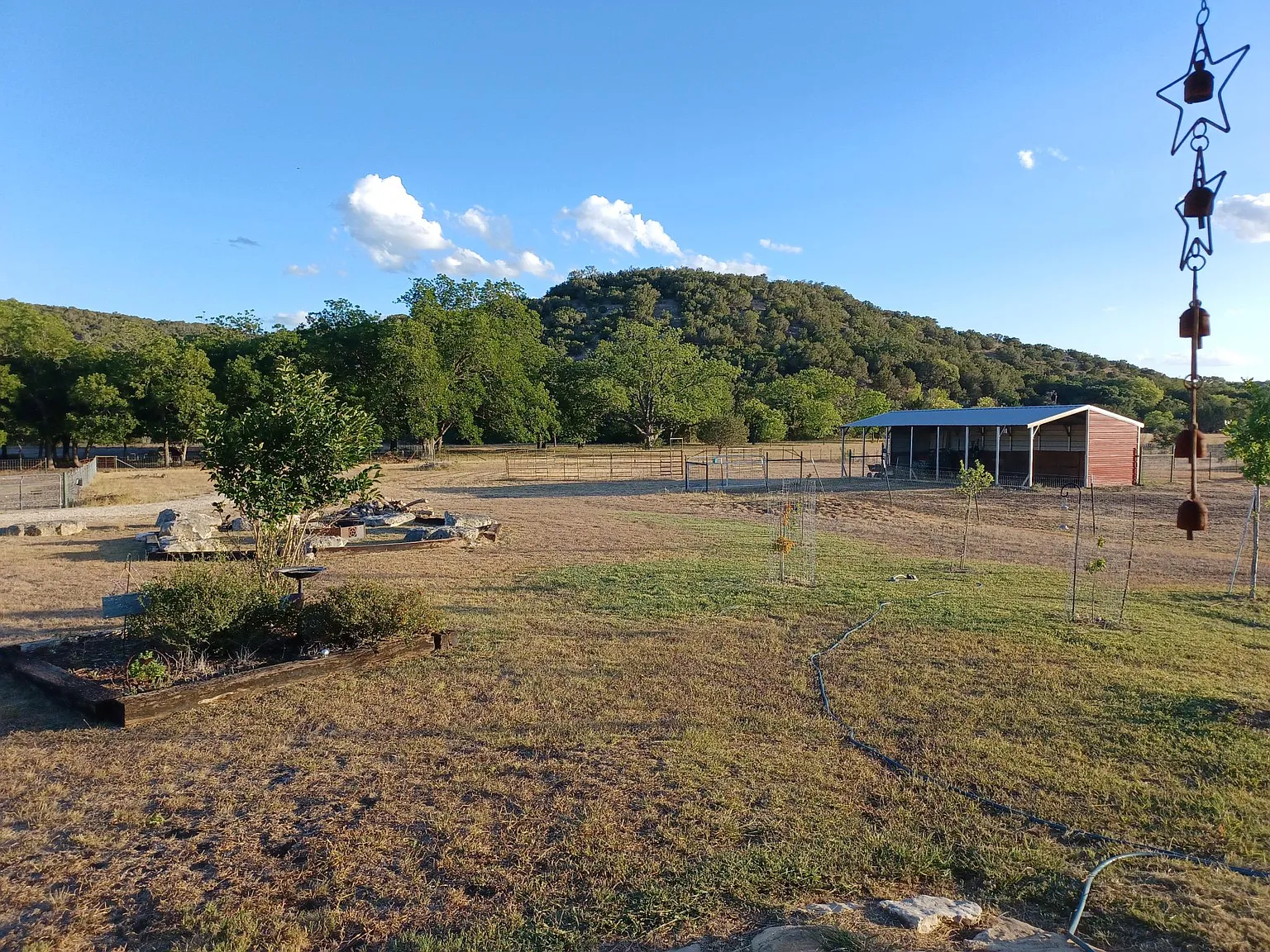 200 Saddleback Ridge Trl — Photo 1