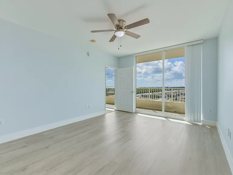 625 Casa Loma Blvd #1206 — Photo 24