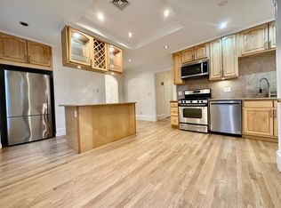 8 White Ave #2, Chestnut Hill, MA 02467