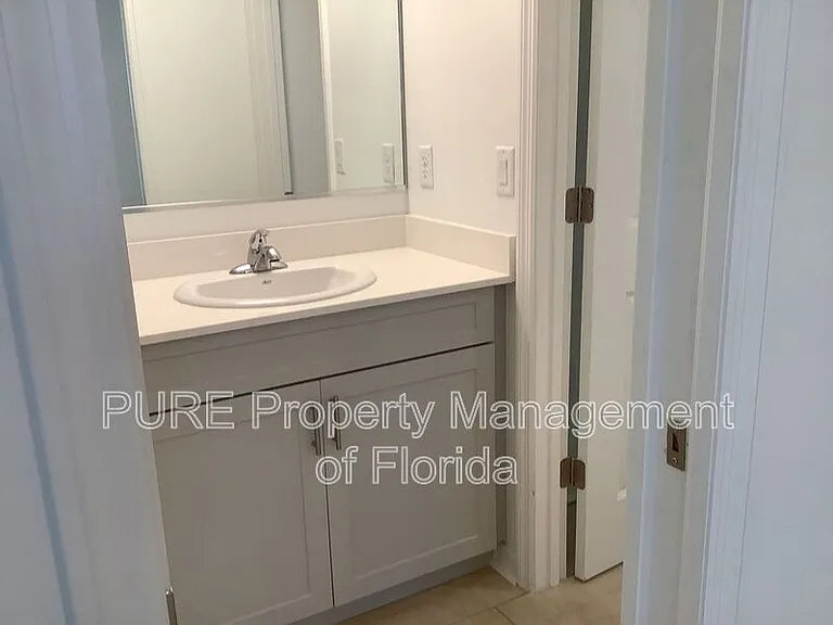 339 NE Sanchez Ave #111 — Photo 15