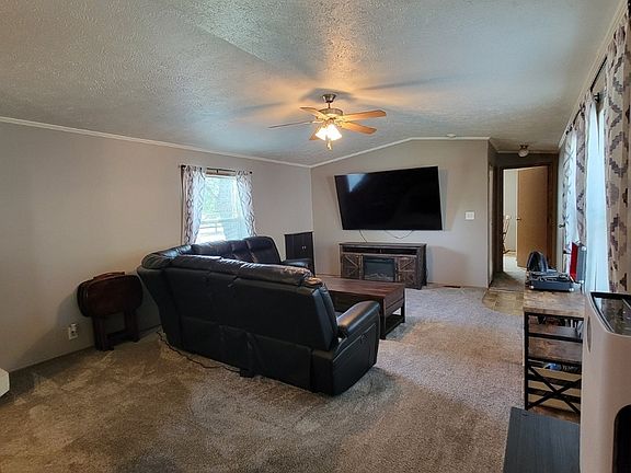 3rd image of 1712 S Dixie Hwy #105