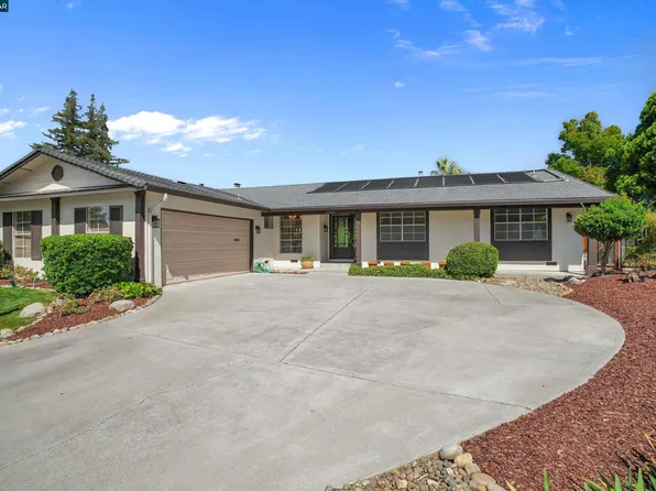 2975 Graymont Ct, Concord, CA 94518
