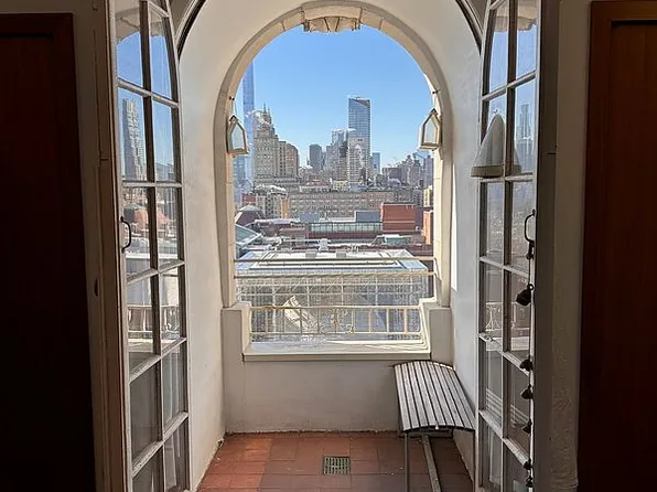 11 W 81st St #Phb, New York, NY 10024