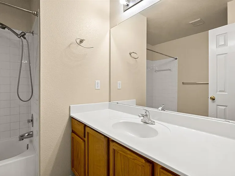1225 Orchard Park Cir — Photo 22