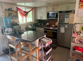 7 Hillside Ave #C, Greenbrae, CA 94904