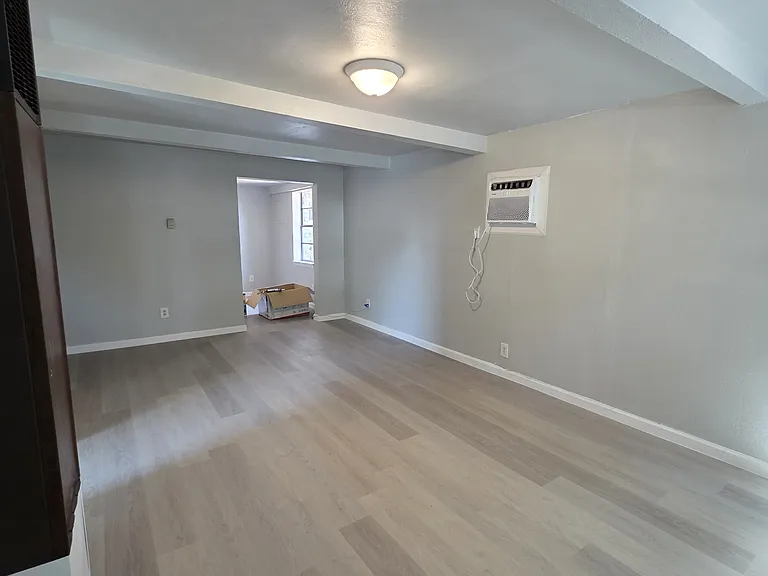 415 E Kentucky Ave #1 — Photo 2