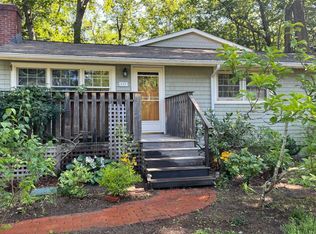 137 Walker Bungalow Rd, Portsmouth, NH 03801