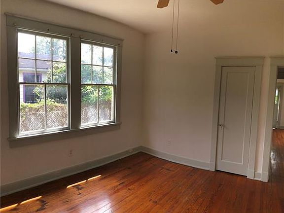 5th image of 4706 Lafaye St