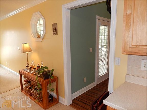 4th image of 106 Lovorn Cir