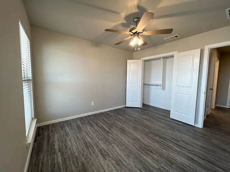 1910 Crescent Pl #1118 — Photo 19