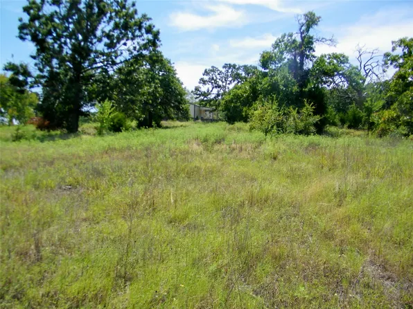 S 230th Rd, Henryetta, OK 74437