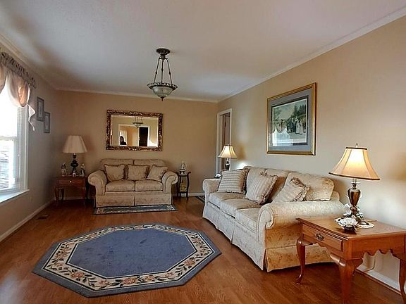 4th image of 109 Western Dr