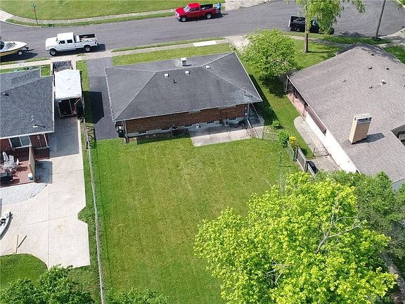 4th image of 10 Marshall Ave