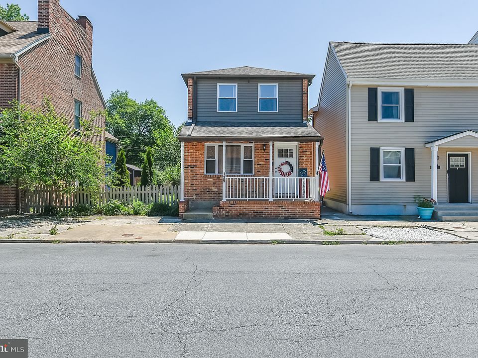 1st image of 139 Clinton St
