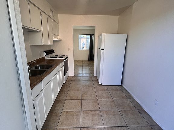 4th image of 1415 S Highland Ave