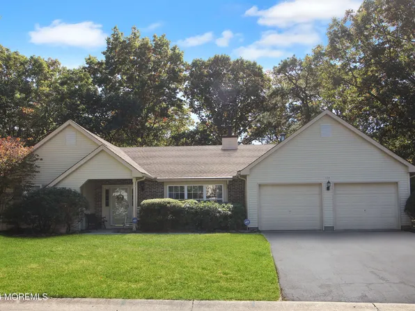 334 Gardenia Drive, Whiting, NJ 08759