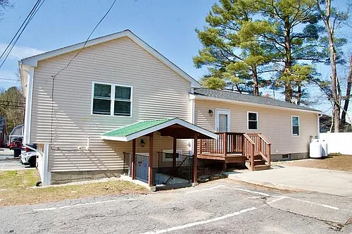 394 Main St Photo 1
