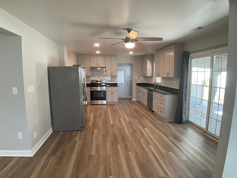 5121 Wake Forest Rd — Photo 11
