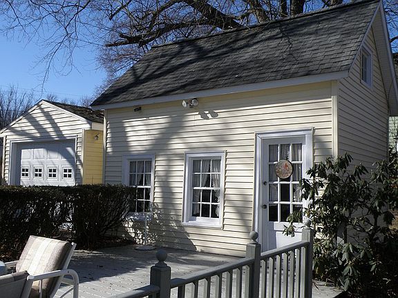 3rd image of 33 Washington Avenue