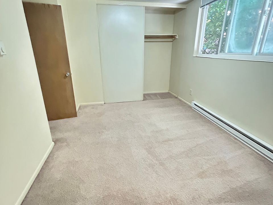 1st image of 5033 15th Ave NE #3001