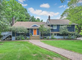 5 Crestview Ct, Montclair, NJ 07042