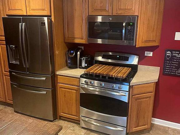 5th image of 8221 N Applewood Ct
