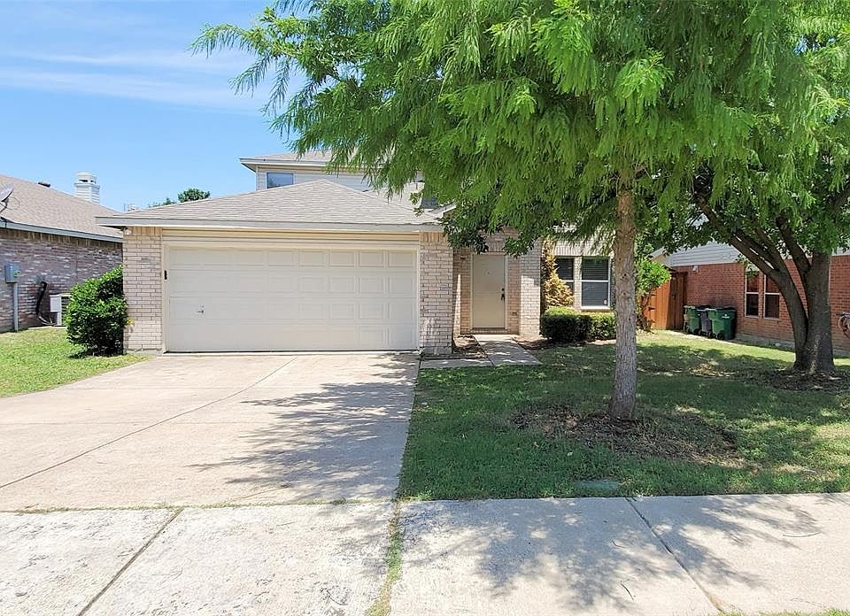 1st image of 2600 Lake Meadow Dr