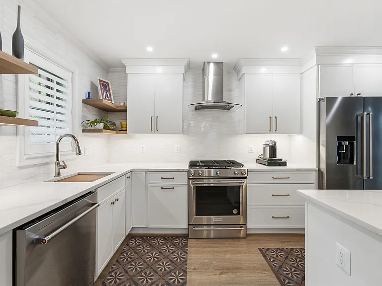 6932 Fairfax Dr #100 — Photo 6