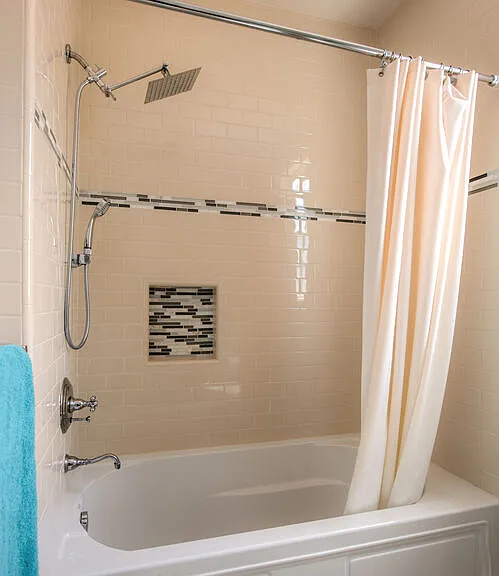 12142 Hollyglen Pl — Photo 31