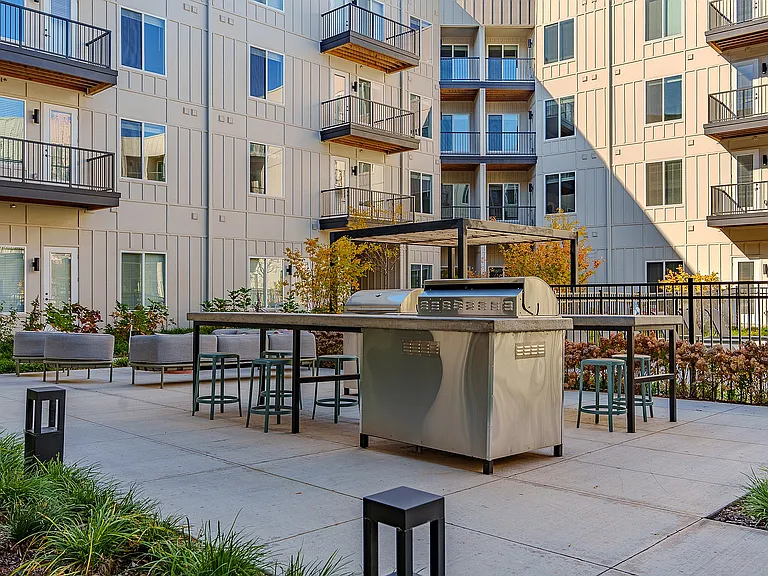 Oxlley Grilling Station