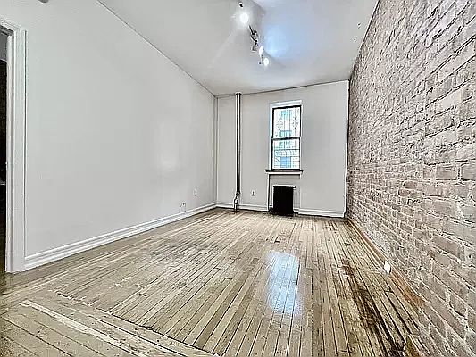 2nd image of 715 W 172nd St #7