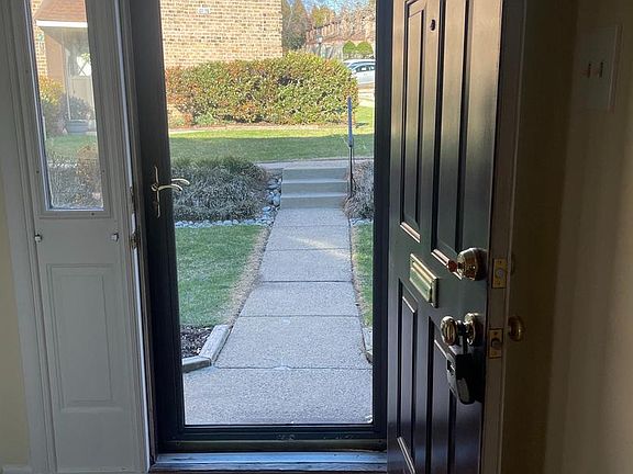 2nd image of 230 Glen Pl #230
