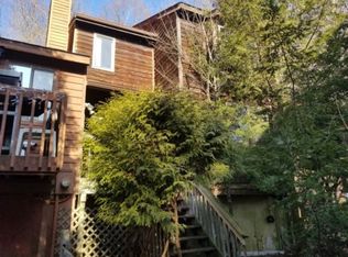 55 Edelweiss Dr, Woodridge, NY