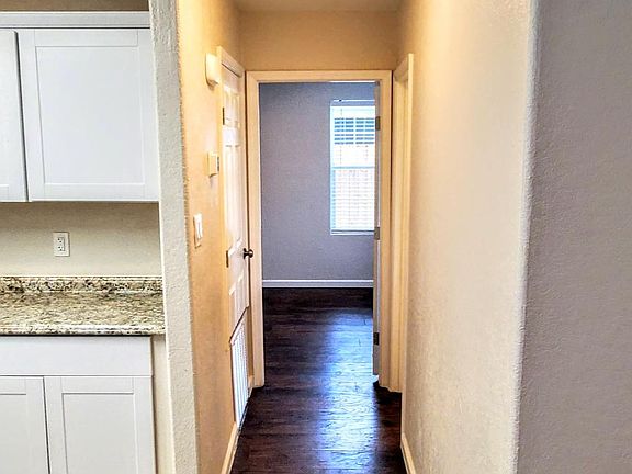 5th image of 235 McDougal Ave