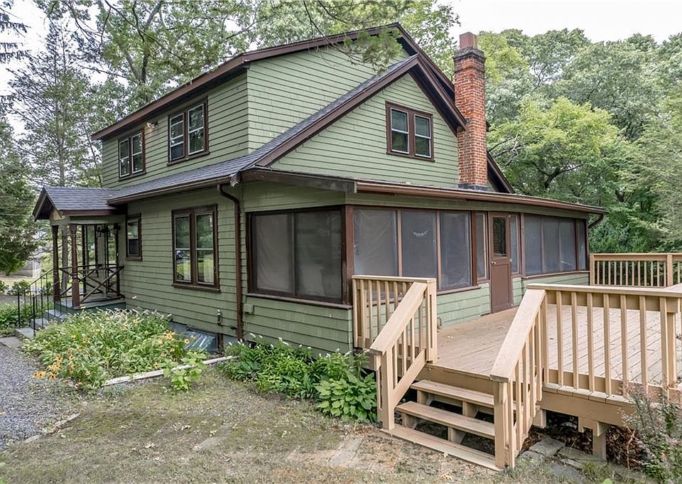 87 Hill Rd, Johnston, RI 02919 Zillow