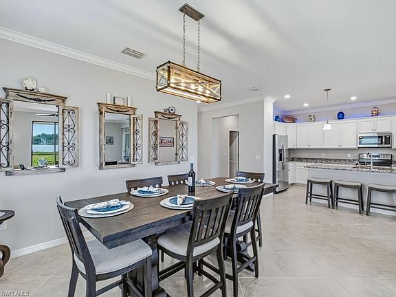 4th image of 1482 Santiago CIR
