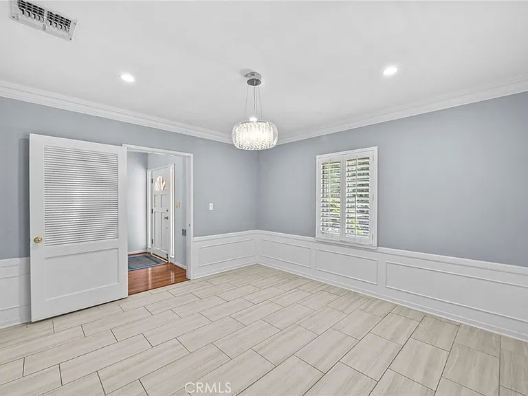 2465 Sherwood Rd — Photo 7