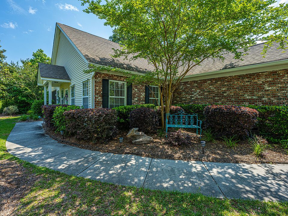 1st image of 1610 Saint Johns Parrish Way